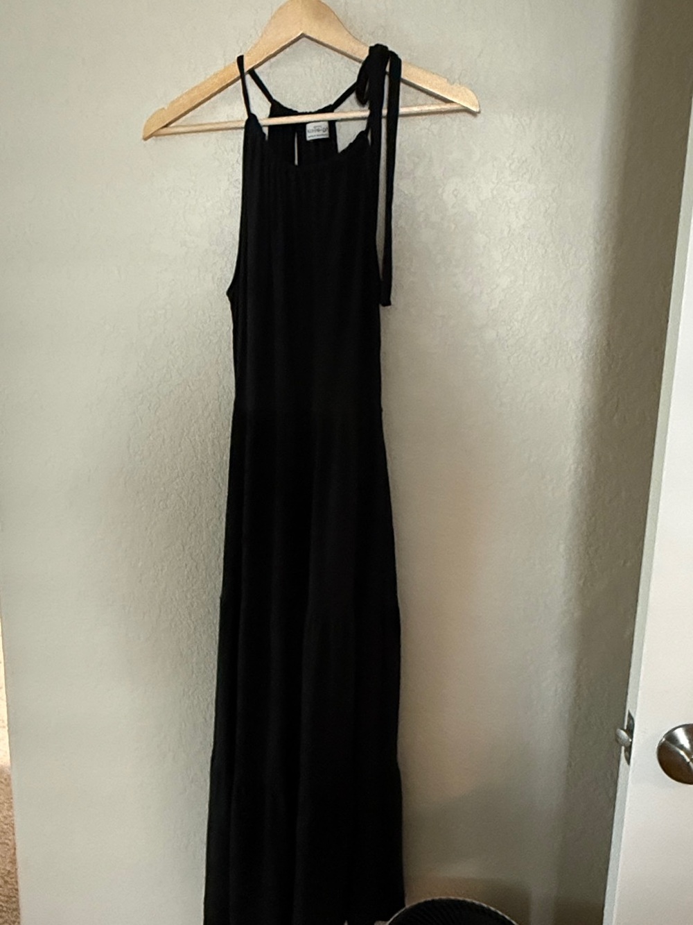 Kaileigh Black Tie-Shoulder Maxi Dress